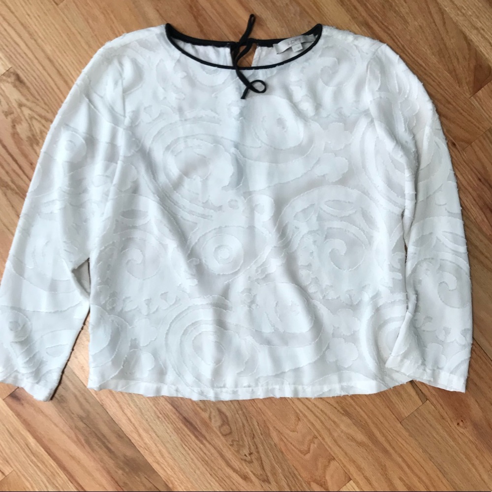 Textured white top